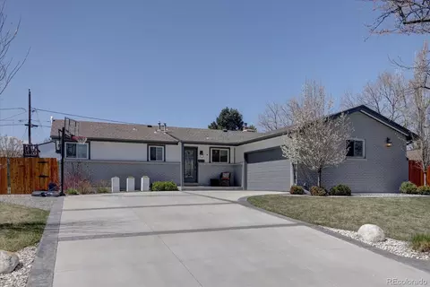 9274 W Virginia Dr, Lakewood, CO 80226