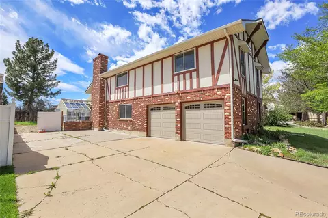 12341 E Cedar Cir, Aurora, CO 80012 photo 2