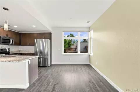Living - 331 E Simpson St, Lafayette, CO 80026 photo 2 of 4