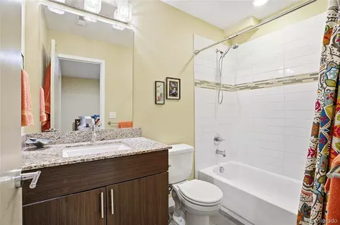 Bath - 331 E Simpson St, Lafayette, CO 80026 photo 3 of 3
