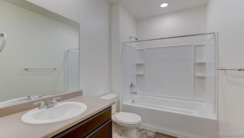 20048 E 62nd Ave, Aurora, CO 80019 photo 22