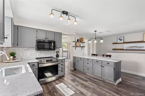Kitchen - 302 Conifer Dr, Bailey, CO 80421 photo 2 of 3