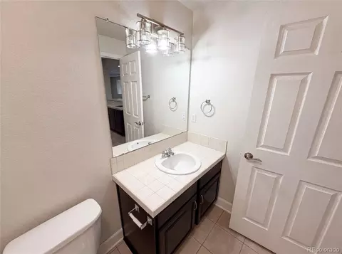 Bath - 22197 Easter Cir, Aurora, CO 80016 photo 6 of 9