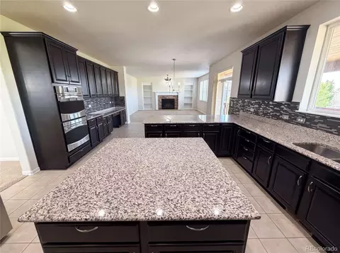 Kitchen - 22197 Easter Cir, Aurora, CO 80016 photo 3 of 7