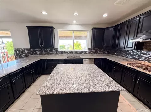 Kitchen - 22197 Easter Cir, Aurora, CO 80016 photo 1 of 7