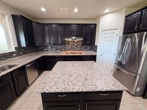 Kitchen - 22197 Easter Cir, Aurora, CO 80016 photo 2 of 7