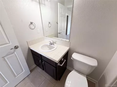 Bath - 22197 Easter Cir, Aurora, CO 80016 photo 2 of 9