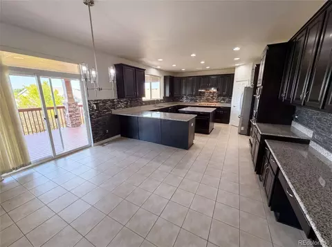 Kitchen - 22197 Easter Cir, Aurora, CO 80016 photo 5 of 7