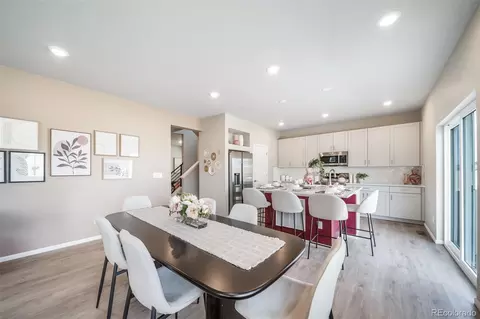 22242 E 38th Pl, Aurora, CO 80019 photo 5