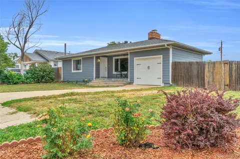 485 4th St, Bennett, CO 80102