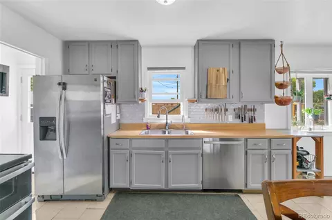 485 4th St, Bennett, CO 80102 photo 9