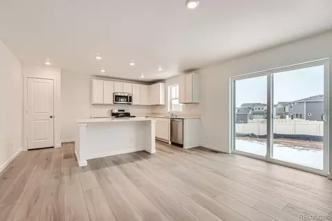 22077 E 39th Pl, Aurora, CO 80019 photo 6