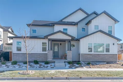 Exterior - 9630 E 63rd Pl, Denver, CO 80238 photo 2 of 8