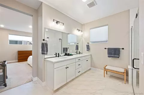 Bath - 9630 E 63rd Pl, Denver, CO 80238 photo 4 of 7
