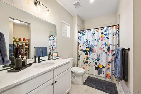 Bath - 9630 E 63rd Pl, Denver, CO 80238 photo 6 of 7