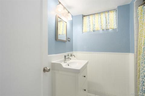 2955 Dexter St, Denver, CO 80207 photo 27