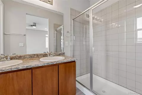 Bath - 23584 E 5th Pl, Aurora, CO 80018 photo 3 of 3