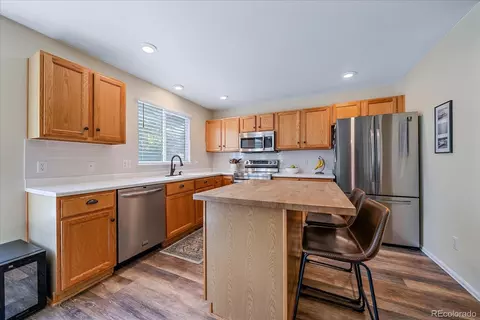 Kitchen - 19130 E Ithaca Dr, Aurora, CO 80013 photo 2 of 2