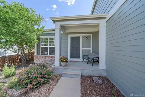 Exterior - 19130 E Ithaca Dr, Aurora, CO 80013 photo 5 of 8