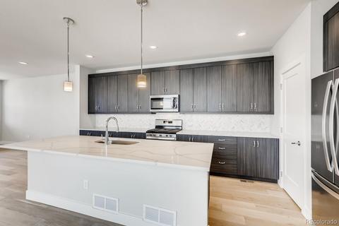 21461 E 60th Ave, Aurora, CO 80019 photo 9