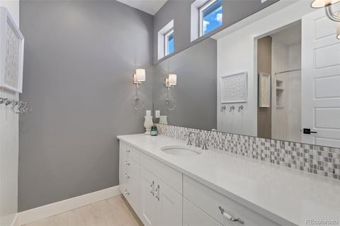 9604 E 60th Pl, Denver, CO 80238 photo 30