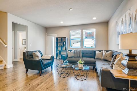 16156 E Warner Dr, Denver, CO 80239 photo 8