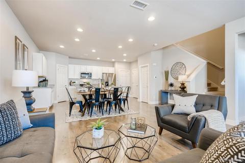 16156 E Warner Dr, Denver, CO 80239 photo 6