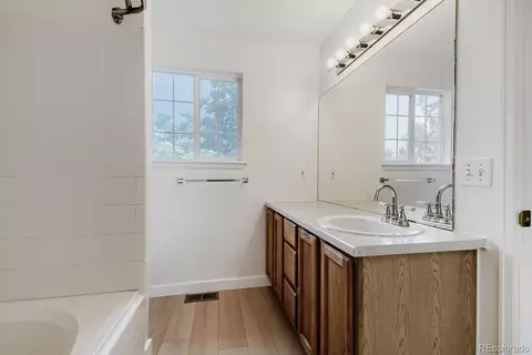Bath - 12324 E 2nd Dr, Aurora, CO 80011 photo 3 of 4
