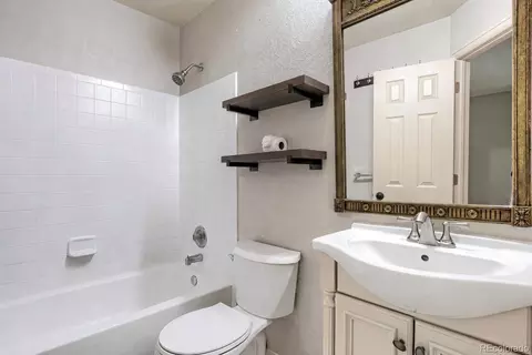 Bath - 11913 E Kepner Dr, Aurora, CO 80012 photo 3 of 4