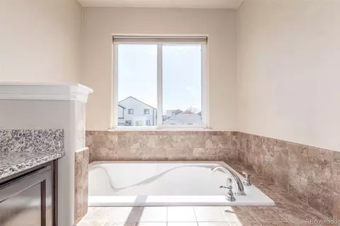 Bath - 6654 12th St, Frederick, CO 80530 photo 2 of 6