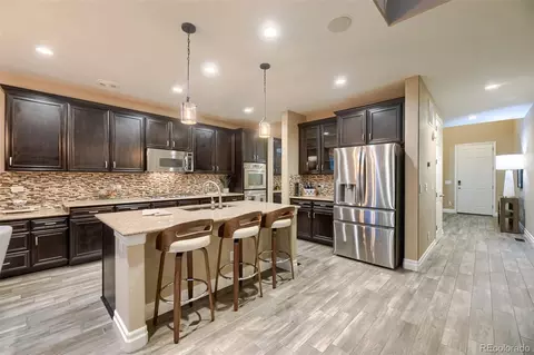 Kitchen - 25200 E Arbor Pl, Aurora, CO 80016 photo 2 of 3