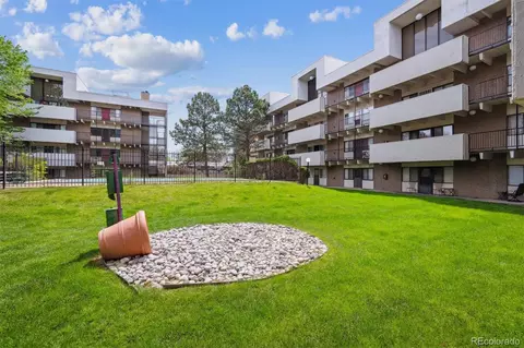 384 S Ironton St #409, Aurora, CO 80012