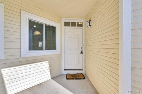 12194 E 2nd Dr, Aurora, CO 80011 photo 3