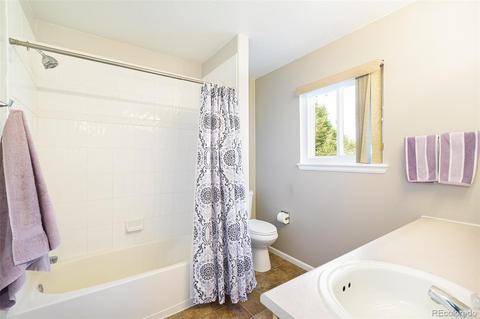 12194 E 2nd Dr, Aurora, CO 80011 photo 18