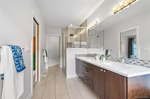 Bath - 4557 Stuart St, Denver, CO 80212 photo 2 of 6