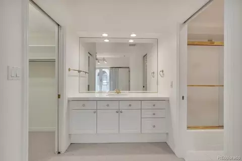 Bath - 2417 E Cedar Ave, Denver, CO 80209 photo 5 of 7