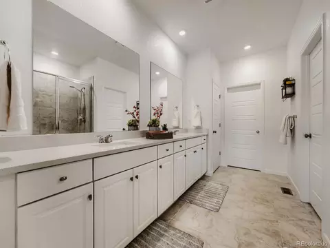 Bath - 23966 E River Front Dr, Aurora, CO 80019 photo 1 of 3