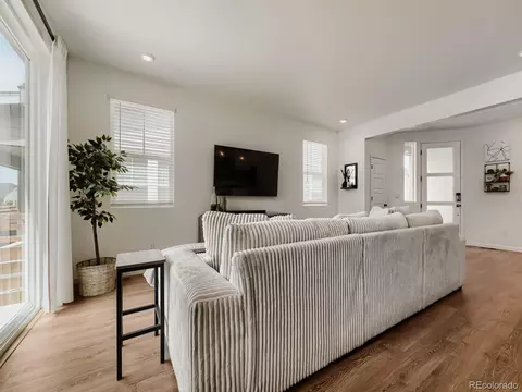 Living - 23966 E River Front Dr, Aurora, CO 80019 photo 2 of 3
