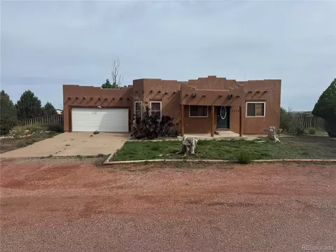 1537 W Plaza De Los Leones Dr, Pueblo, CO 81007
