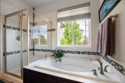 Bath - 25536 E 1st Ave, Aurora, CO 80018 photo 3 of 3