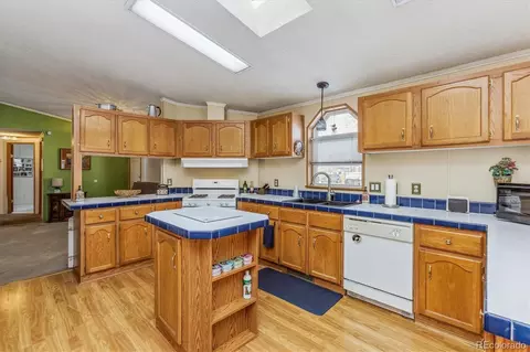 1952 Carson St, Aurora, CO 80011 photo 16