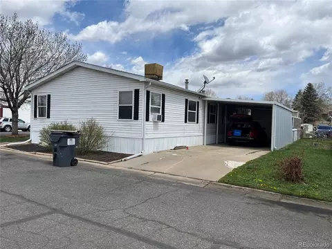 1952 Carson St, Aurora, CO 80011 photo 2