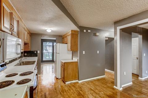 11905 E Canal Dr, Aurora, CO 80011 photo 7