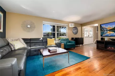 1905 E Davies Pl, Centennial, CO 80122 photo 9