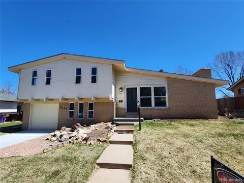 3048 S Xenia Ct, Denver, CO 80231