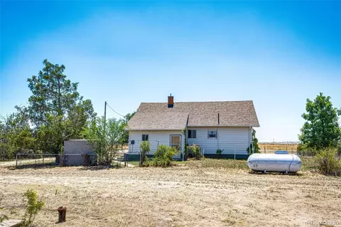 Exterior - 45501 E 38th Ave, Bennett, CO 80102 photo 5 of 5