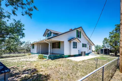 Exterior - 45501 E 38th Ave, Bennett, CO 80102 photo 2 of 5