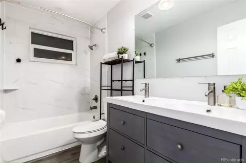 Bath - 1040 E 112th Pl, Northglenn, CO 80233 photo 1 of 1