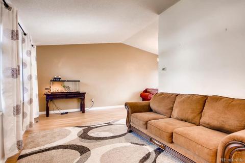 8432 Gray Ct, Arvada, CO 80003 photo 2