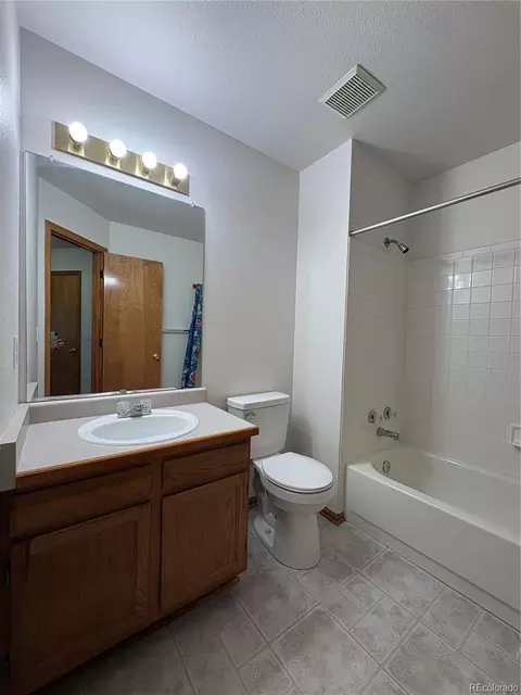 Bath - 17900 E Brown Pl, Aurora, CO 80013 photo 1 of 3